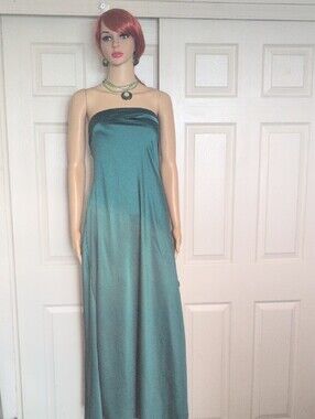 Merokeety  strapless maxi dress